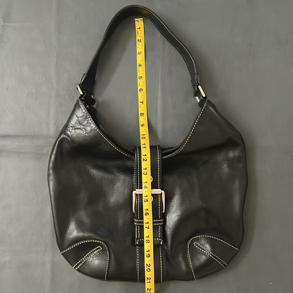 Michael Kors Hutton Black Leather Hobo Bag - Picture 15 of 15